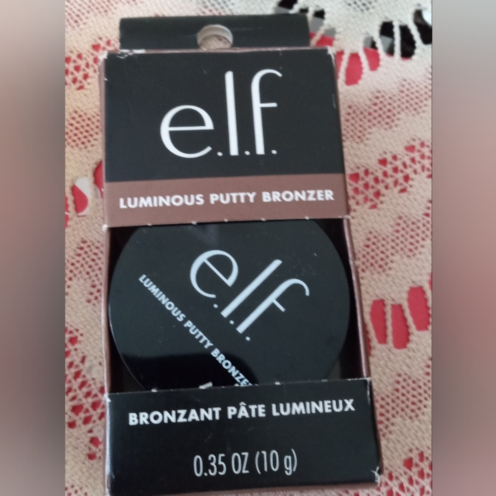 🌞ELF Cosmetics Bundle - Picture 2 of 10